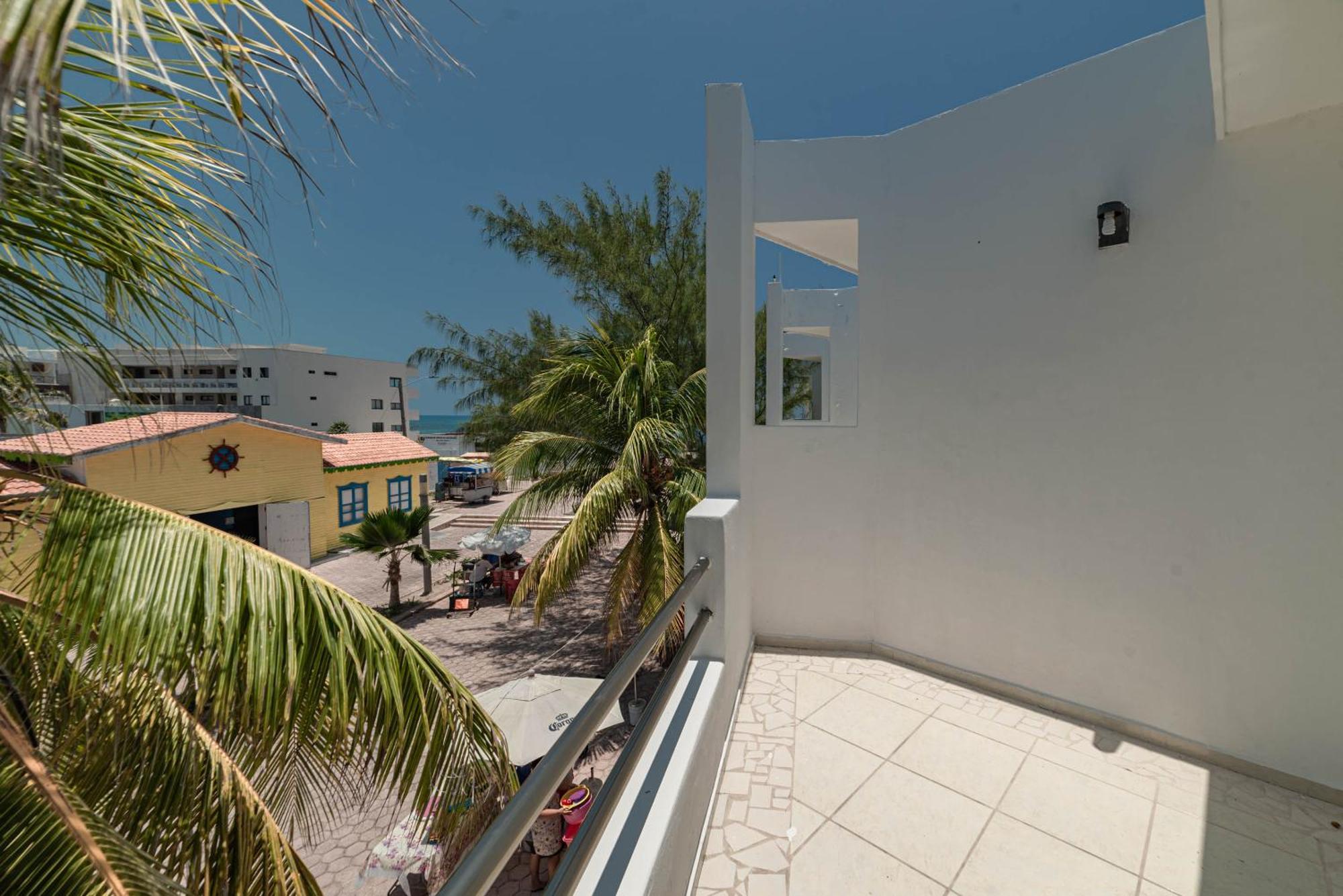 Hotel La Triguena Isla Mujeres Exterior photo
